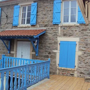 Maison Les Bleuets Maison d'hôtes Le Perreon